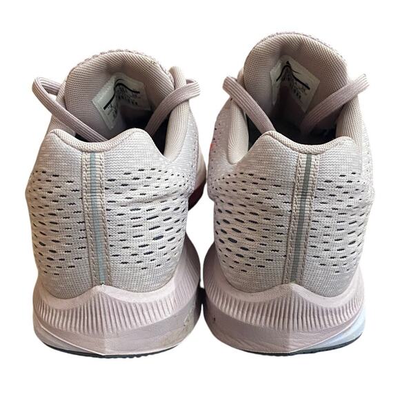 Nike Zoom Winflo 5 Women's Running Shoe 9 Gray Cream Mesh Orange Swoosh Lace Up - Picture 6 of 9